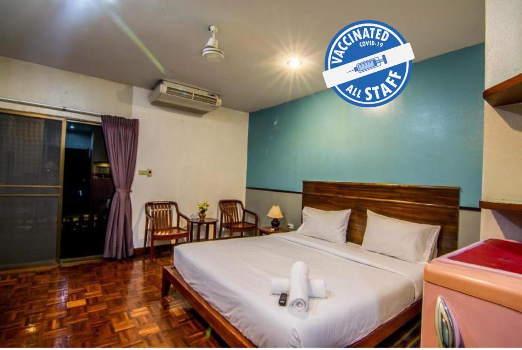 Sutus Court 4 Hotel Pattaya Eksteriør billede