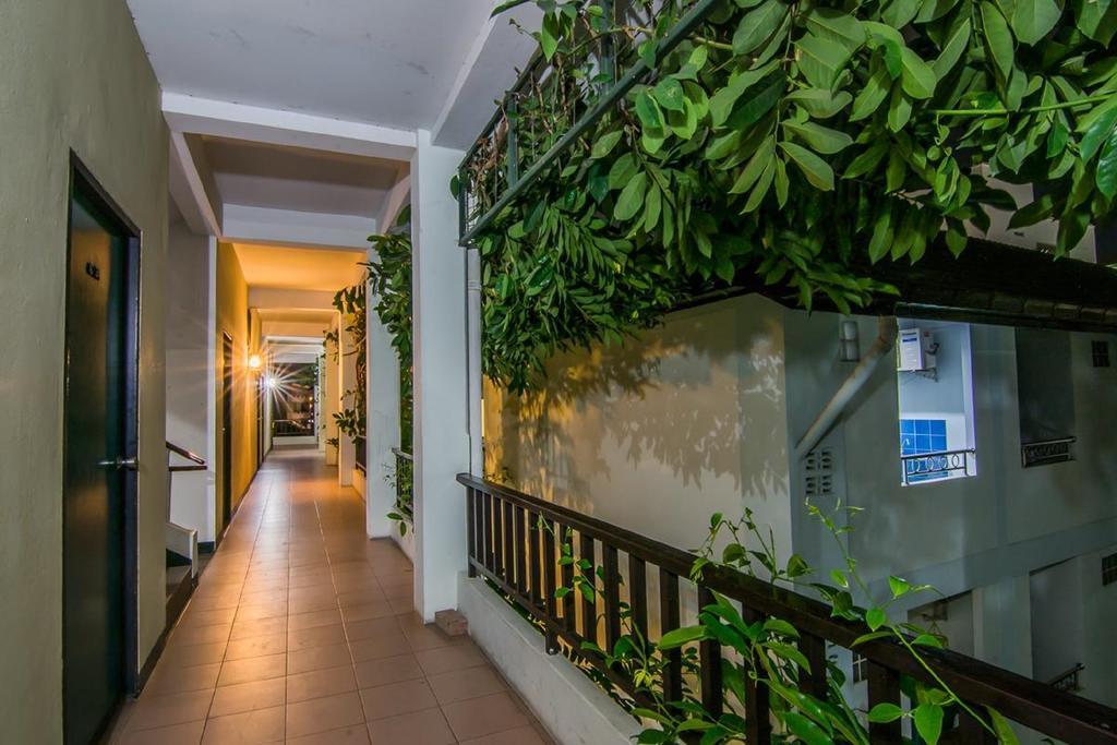 Sutus Court 4 Hotel Pattaya Eksteriør billede